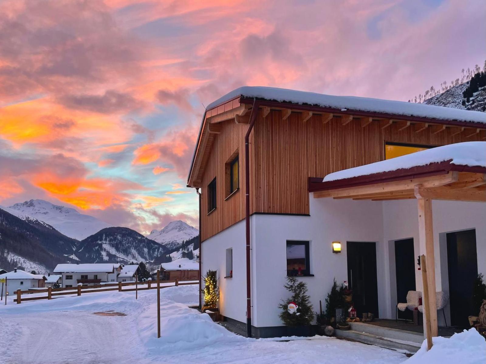 Tyrol Purelife Lodges Sankt Jakob in Defereggen Exterior photo